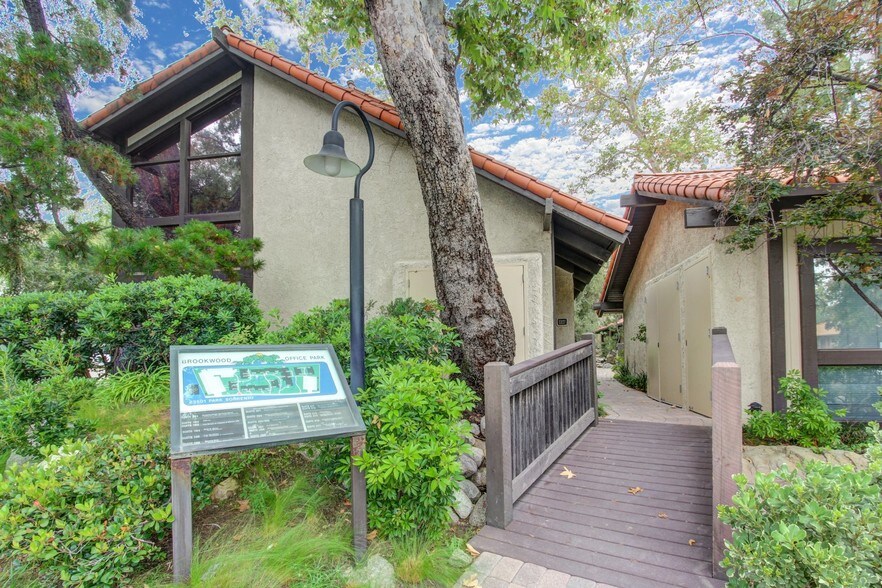 23501 Park Sorrento, Calabasas, CA for lease - Building Photo - Image 2 of 53