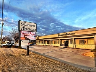 Plus de détails pour 101 Lochlyn Pl, Bonaire, GA - Commerce de détail à vendre