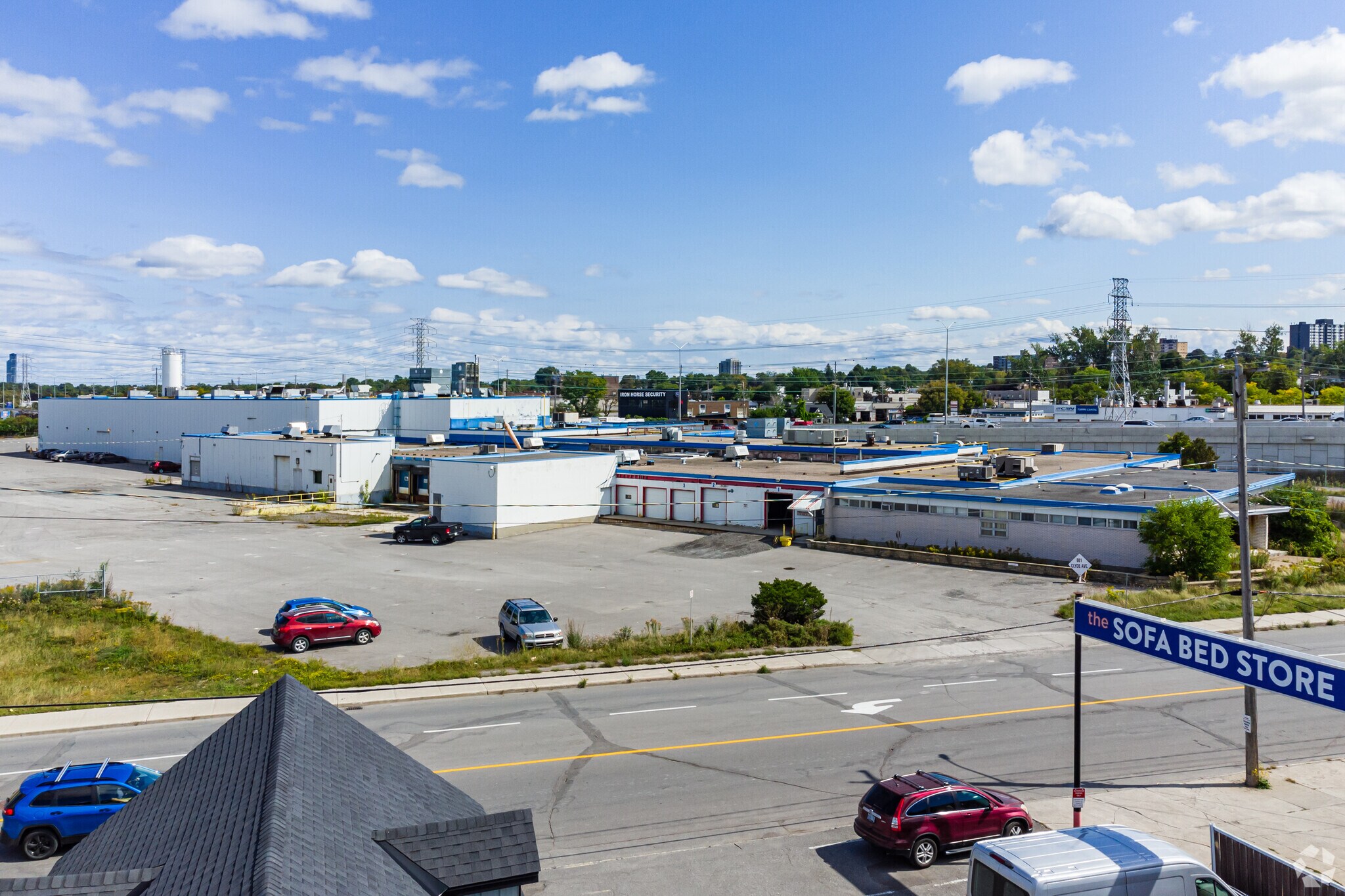 861 Clyde Ave, Ottawa, ON for sale Primary Photo- Image 1 of 1