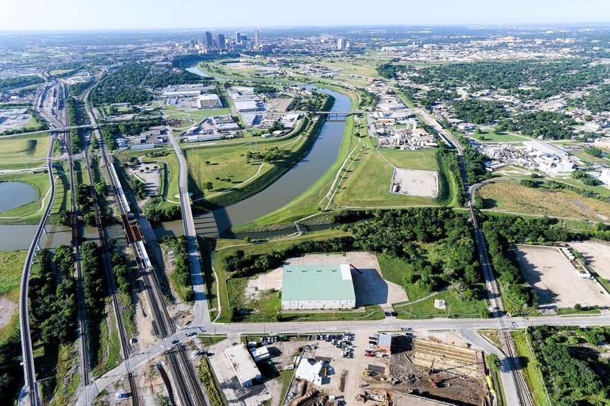 1100 NE 23rd St, Fort Worth, TX for lease - Aerial - Image 1 of 11