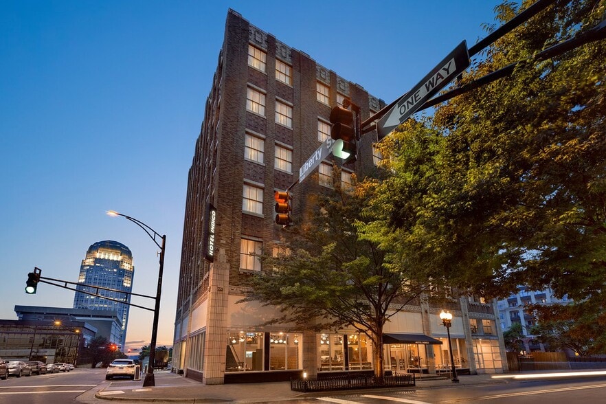104 W 4th St, Winston-Salem, NC for sale - Building Photo - Image 1 of 10