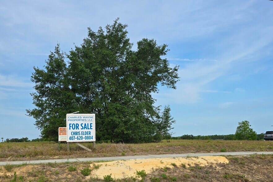 1 Hwy 27, Davenport, FL à vendre - Photo principale - Image 1 de 7