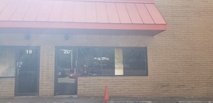 550 Crain Hwy N, Glen Burnie, MD for lease Interior Photo- Image 2 of 17