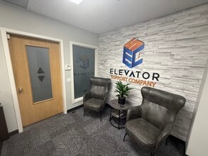 19109 36th Ave W, Lynnwood, WA à louer Photo intérieure- Image 1 de 6