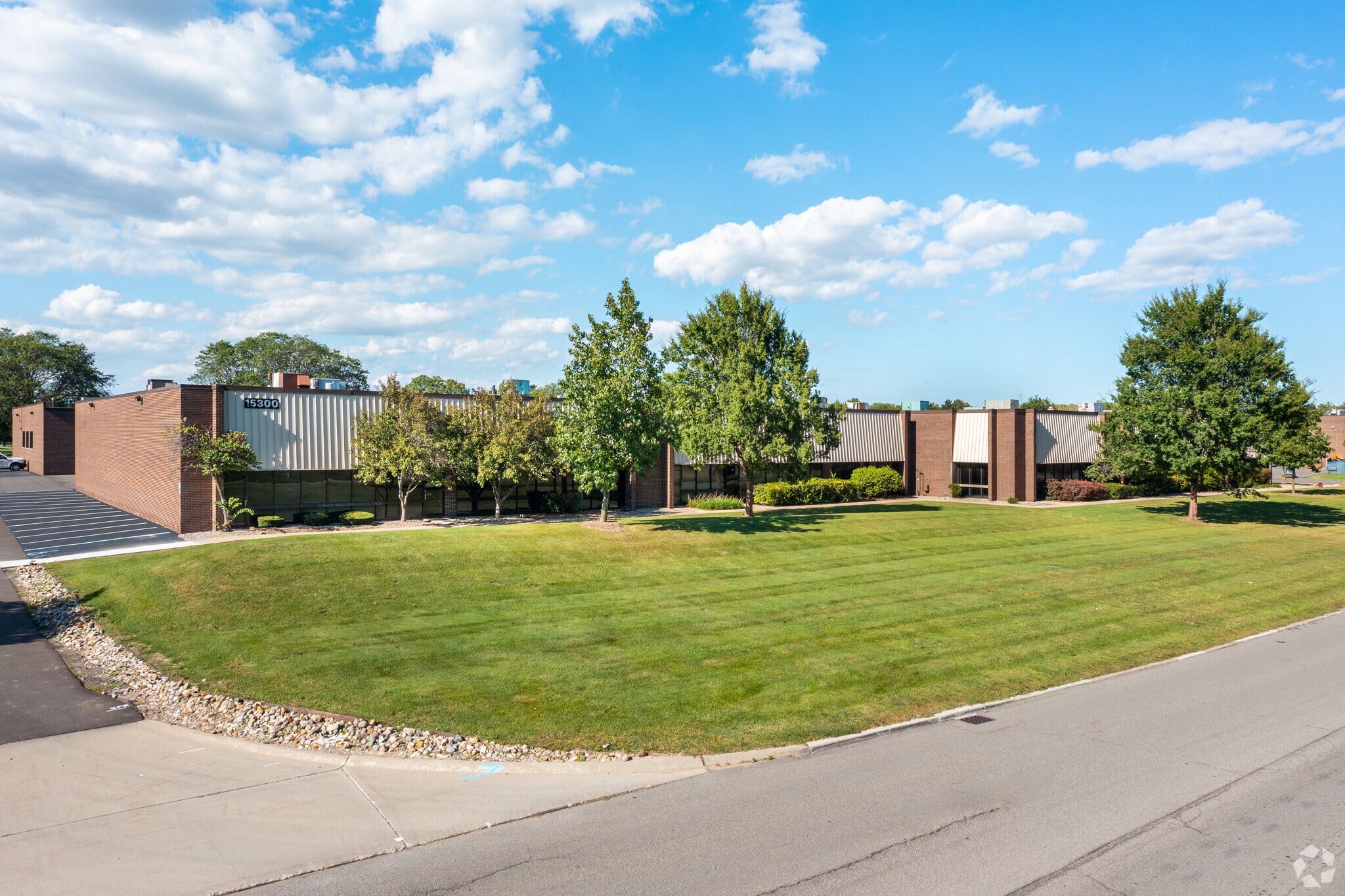 15300 Rotunda Dr, Dearborn, MI for lease Building Photo- Image 1 of 6