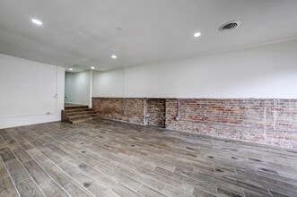 406 N State Line Ave, Texarkana, AR for lease Interior Photo- Image 2 of 12