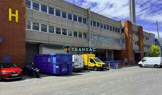 Plus de détails pour Bureau, Local d'activités à louer