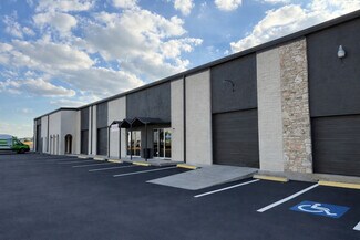 Plus de détails pour 314 E Nakoma St, San Antonio, TX - Local d'activités à louer