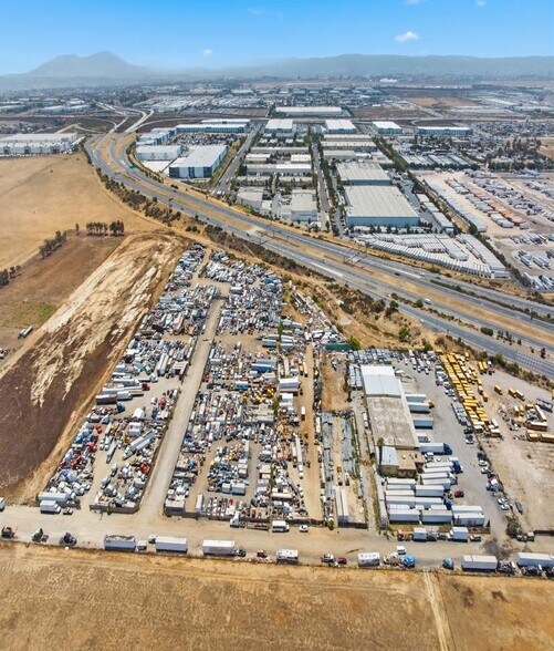 6425 Lonestar rd, San Diego, CA à louer - Photo du bâtiment - Image 2 de 2