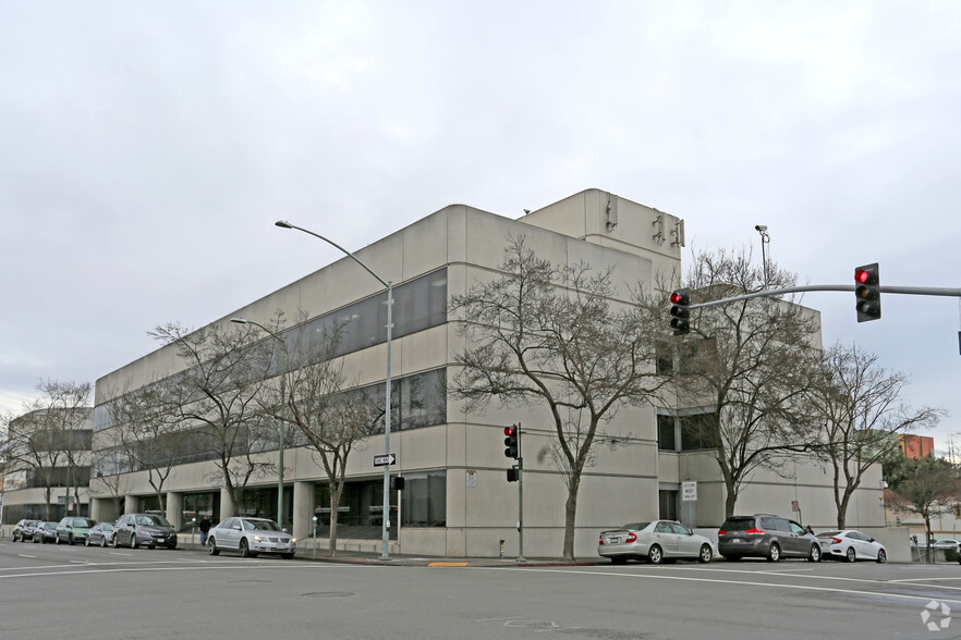 Office in Oakland, CA for sale - Primary Photo - Image 1 of 1