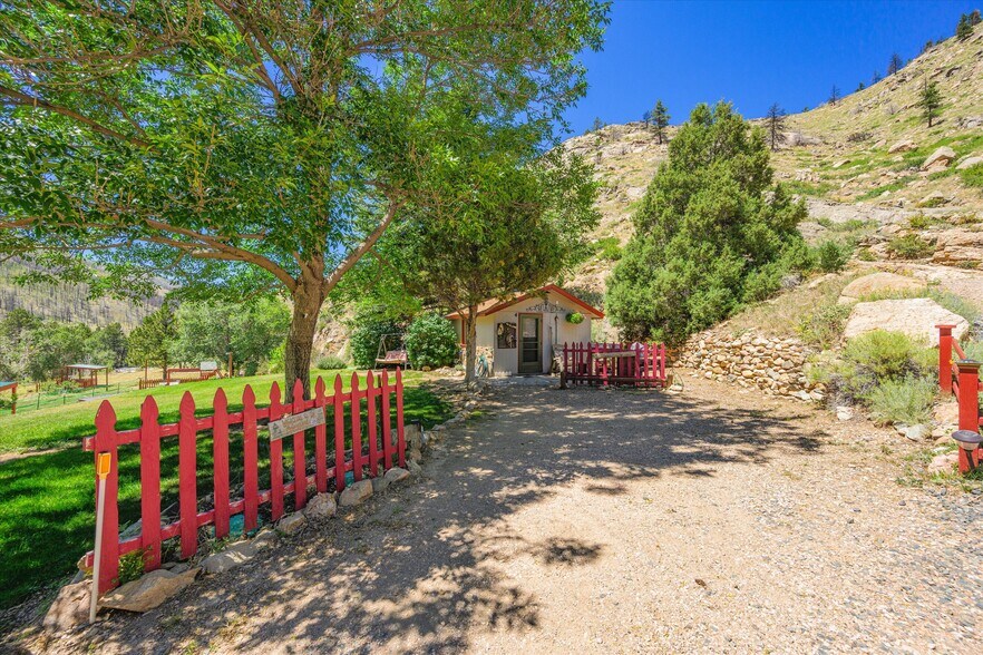 33040 Poudre Canyon Rd, Bellvue, CO à vendre - Photo du bâtiment - Image 2 de 53