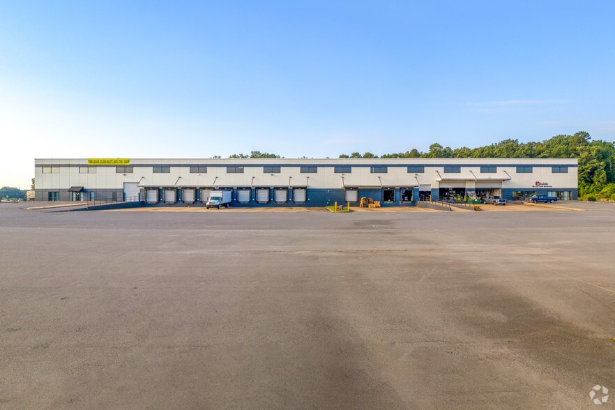 9450 Maumelle Blvd, North Little Rock, AR à louer - Photo du bâtiment - Image 3 de 8