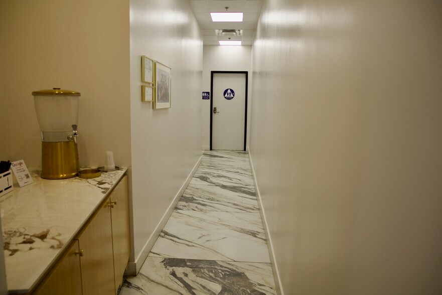 25360-25366 Crenshaw Blvd, Torrance, CA à louer - Photo du bâtiment - Image 3 de 8