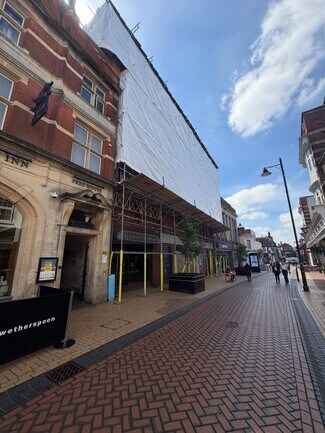 Plus de détails pour 19-23 Winchester St, Basingstoke - Commerce de détail à louer