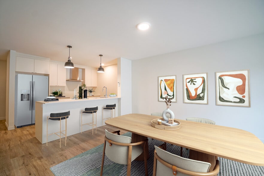 765 Rue Rachel-Hébert, Coaticook, QC for sale - Building Photo - Image 3 of 8