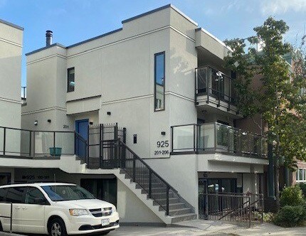 Plus de détails pour 925 8th Av W, Vancouver, BC - Multi-résidentiel à vendre