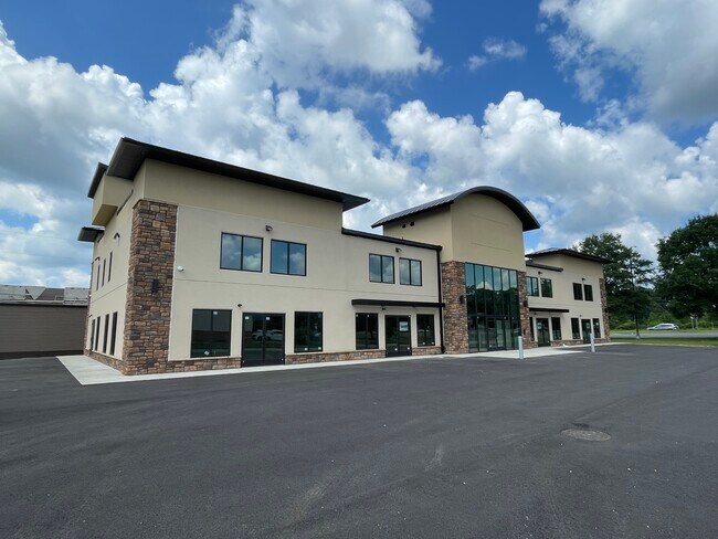 Plus de détails pour 11701 Central Ave, Waldorf, MD - Bureau/Commerce de détail à louer