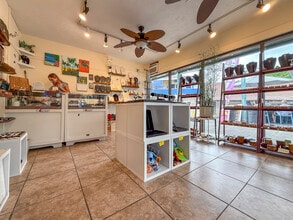 75-5669 Alii Dr, Kailua Kona, HI for lease Interior Photo- Image 1 of 4