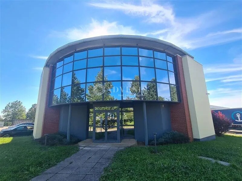 Industriel dans Ennery à louer Photo du bâtiment- Image 1 de 13