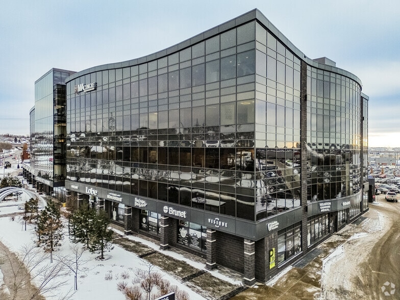 725 Boul Lebourgneuf, Québec, QC for lease - Primary Photo - Image 1 of 17