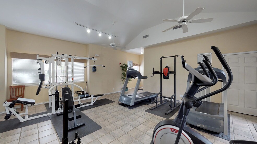 1951 Old FM 306, New Braunfels, TX for sale - Matterport 3D Scan - Image 2 of 13