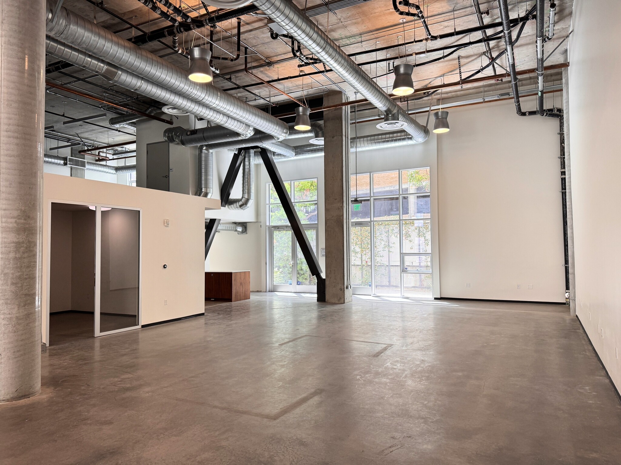 4061-4065 Glencoe Ave, Marina Del Rey, CA for lease Interior Photo- Image 1 of 7