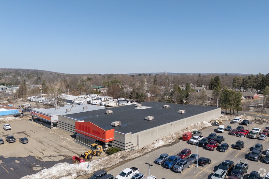 100 S Cascade Dr, Springville, NY à louer - Photo du bâtiment - Image 3 de 5