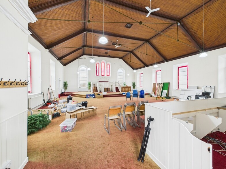 2-6 Crosshouse Rd, Kilmaurs à louer - Photo intérieure - Image 2 de 23