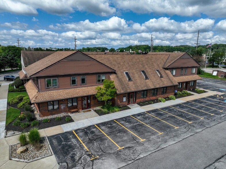 6200 Som Center Rd, Solon, OH for lease - Building Photo - Image 3 of 26