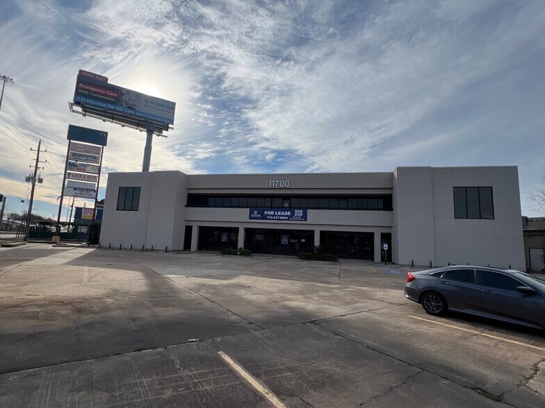 11700 Us-59, Houston, TX à louer - Photo du bâtiment - Image 2 de 4