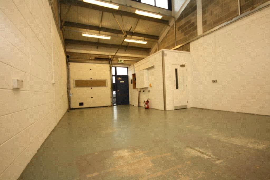 Rolls Mill Way, Sturminster Newton for lease Interior Photo- Image 1 of 2
