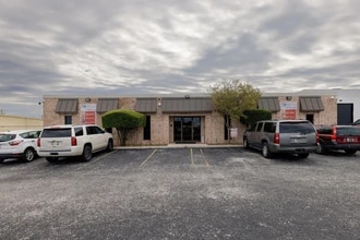 12150 Valliant St, San Antonio, TX for lease Interior Photo- Image 1 of 8