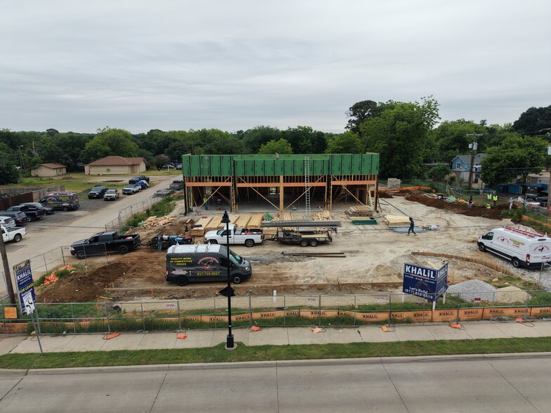 1060 Abram st, Arlington, TX for lease - Building Photo - Image 3 of 9