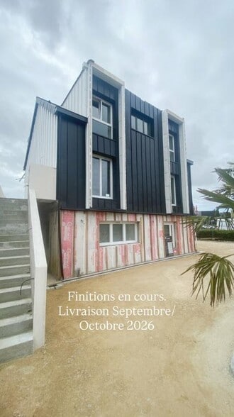 Office in Quimper for lease - Building Photo - Image 2 of 2