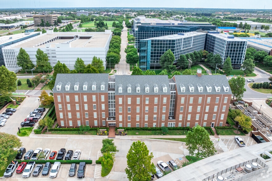 6213 N Classen Blvd, Oklahoma City, OK for sale - Aerial - Image 2 of 6