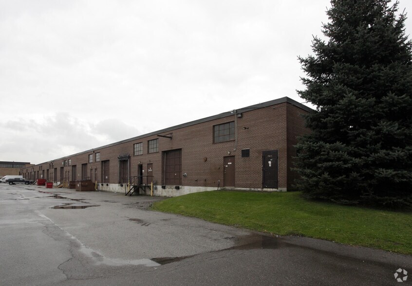 4101 Weston Rd, Toronto, ON à louer - Photo du bâtiment - Image 2 de 2
