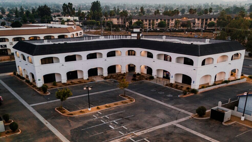 13027 Perris Blvd, Moreno Valley, CA à vendre - Photo du bâtiment - Image 1 de 9
