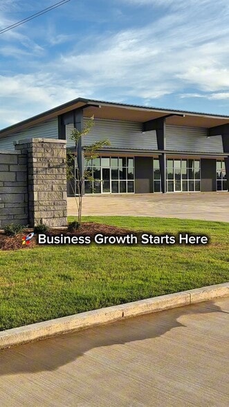 4380 Roy Rd, Shreveport, LA à louer - Vidéo sur l’inscription commerciale - Image 2 de 18