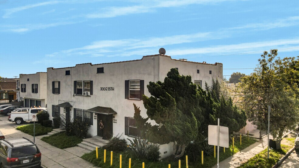 300 E 55th St, Los Angeles, CA à vendre - Photo du bâtiment - Image 2 de 33