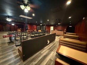 1700 W Park Row Dr, Arlington, TX à louer Photo intérieure- Image 2 de 17