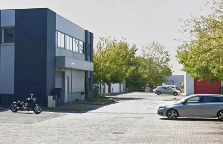 Flex in Mérignac for lease - Building Photo - Image 2 of 5