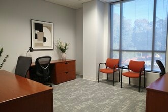 1213 Culbreth Dr, Wilmington, NC for lease Interior Photo- Image 2 of 18