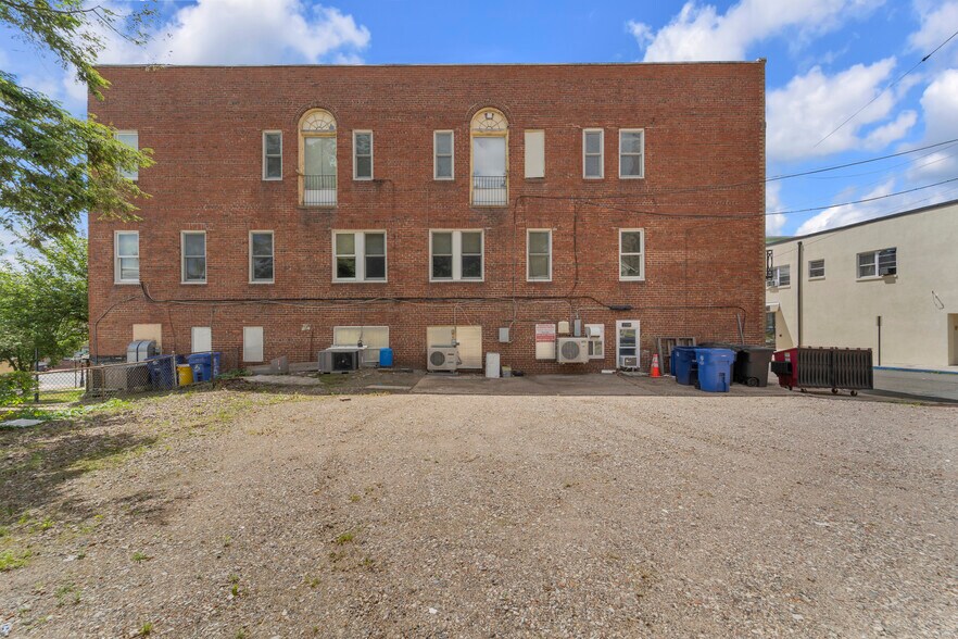 55-61 High St, Mount Holly, NJ à vendre - Photo du bâtiment - Image 3 de 14