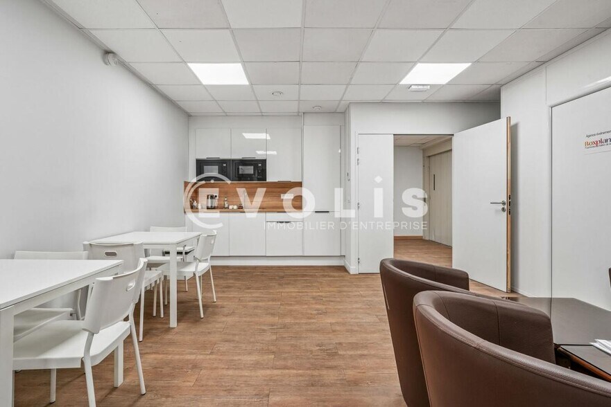 Bureau dans Clamart à louer - Photo intérieure - Image 2 de 13