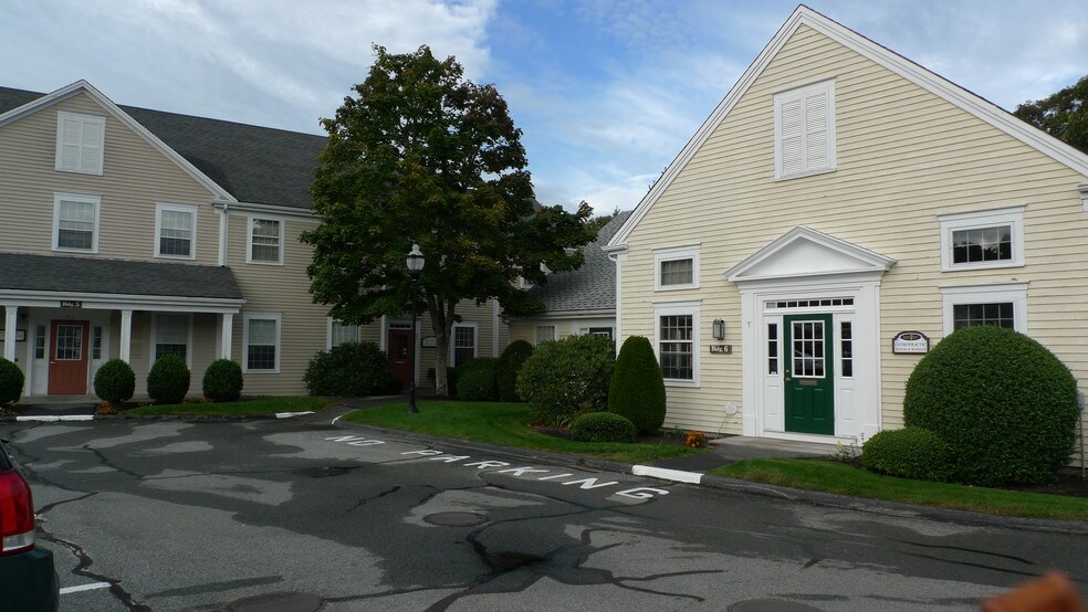 923 Route 6A, Yarmouth Port, MA à louer - Photo du bâtiment - Image 2 de 14