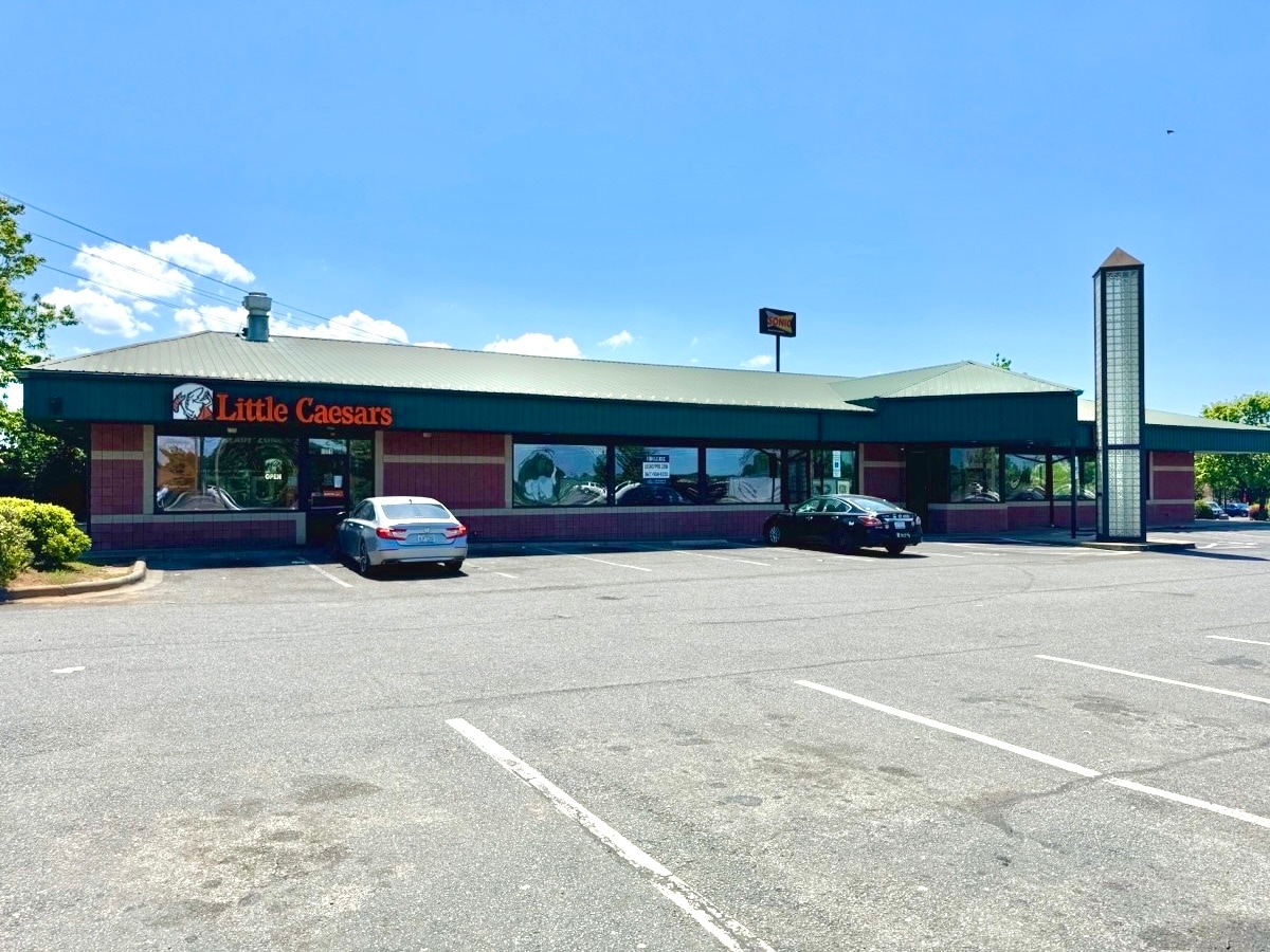 821 S Lafayette St, Shelby, NC for lease Building Photo- Image 1 of 7