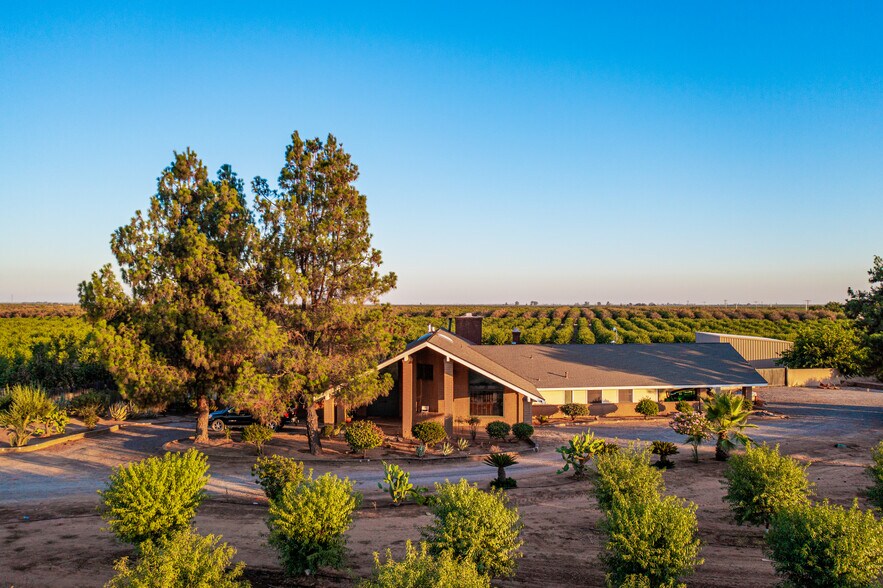 33588 Avenue 12, Madera, CA for sale - Building Photo - Image 2 of 37