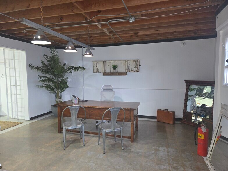 1922 Placentia Ave, Costa Mesa, CA à louer - Photo intérieure - Image 3 de 32