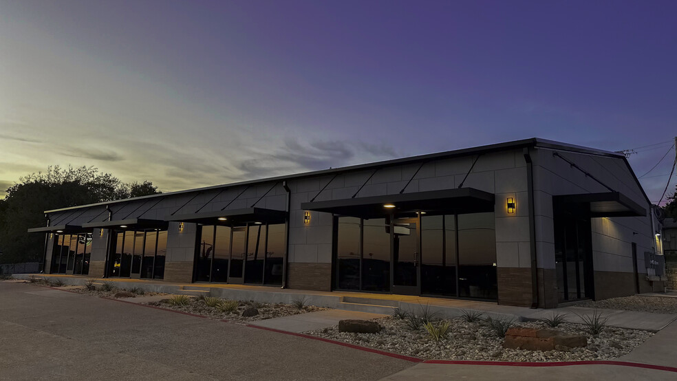 604 SW Big Bend Trl, Glen Rose, TX for lease - Building Photo - Image 1 of 41