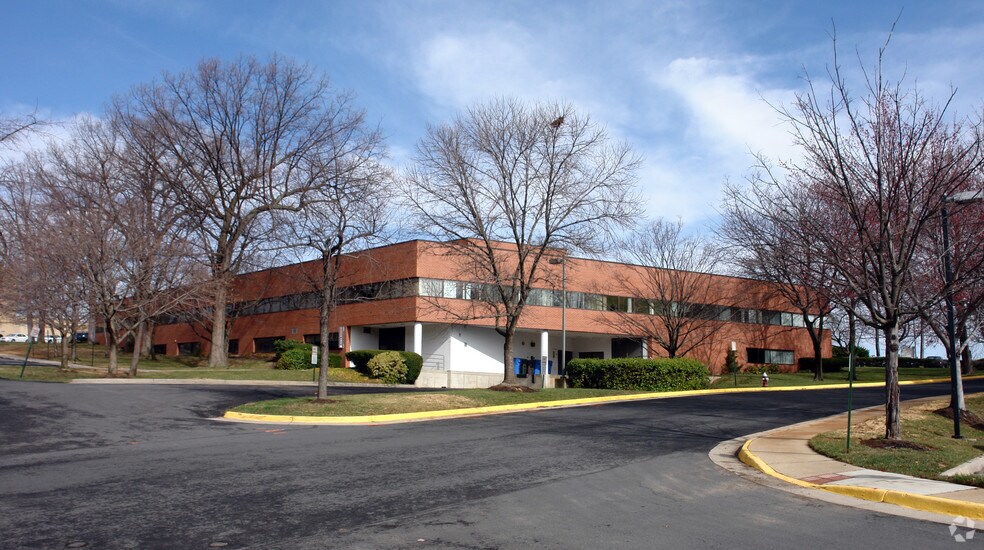 11495 Sunset Hills Rd, Reston, VA à louer - Photo du bâtiment - Image 2 de 6